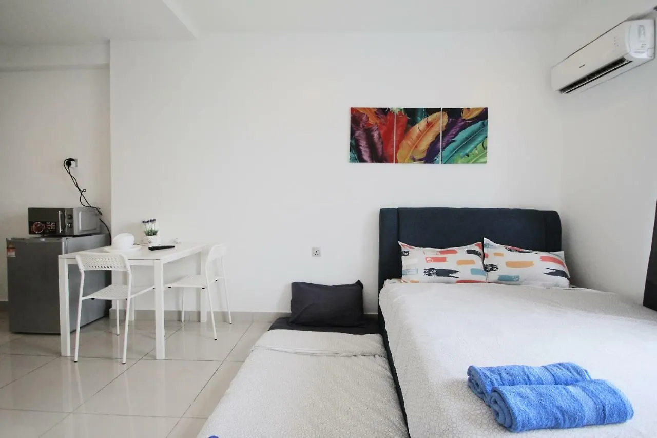 Residence 8 Old Klang Road Куала-Лумпур